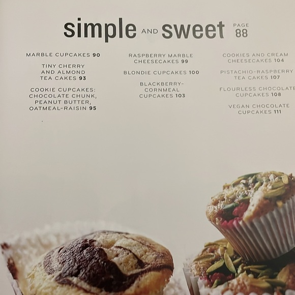 MARTHA STEWART UEC Cupcake cookbook 175 inspired ideas everyones favorite treat - Picture 10 of 16